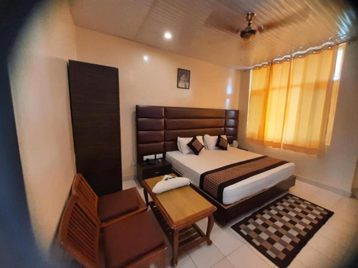 Pops Resort Palampur Bagian luar foto