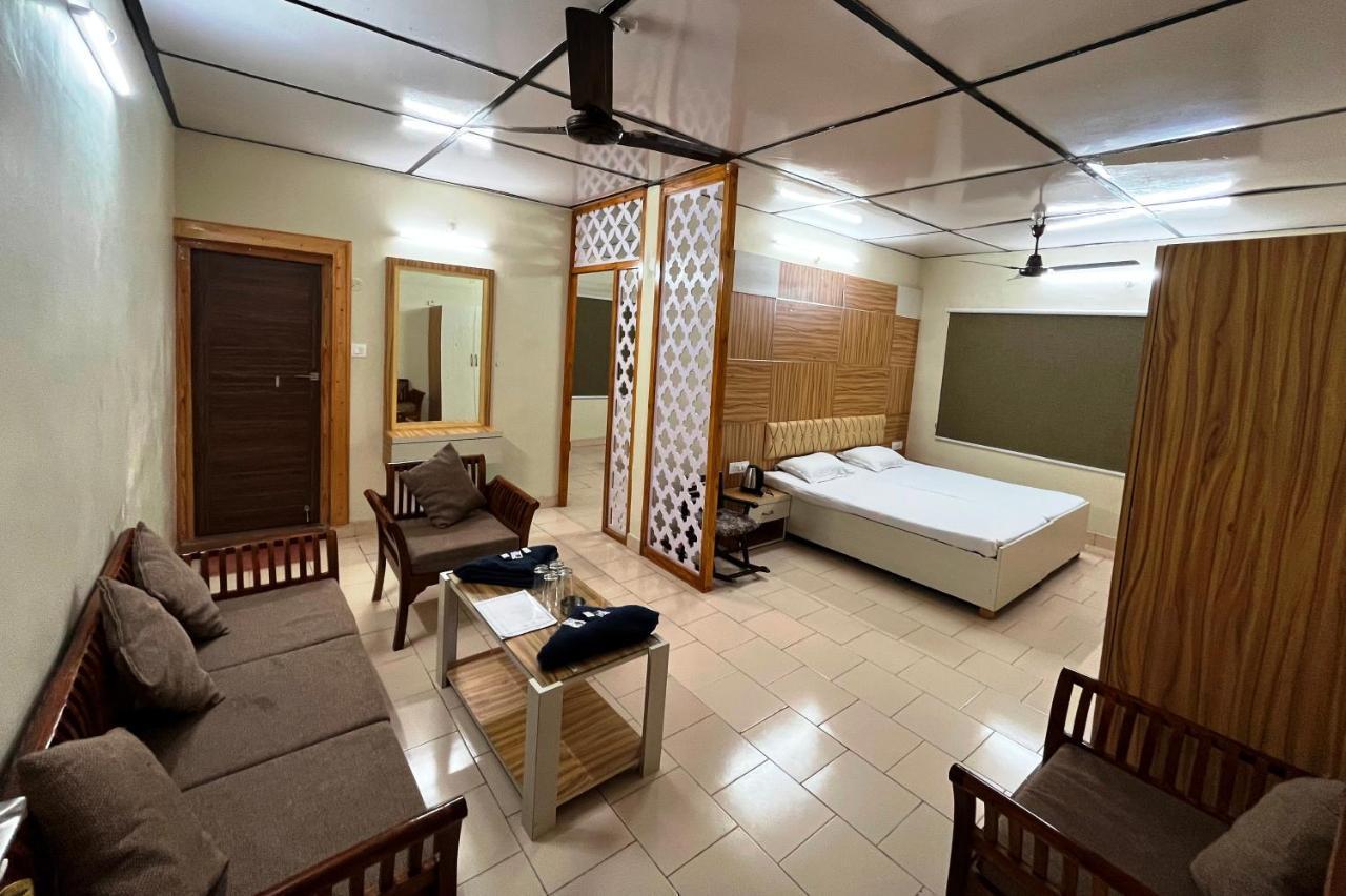 Pops Resort Palampur Bagian luar foto