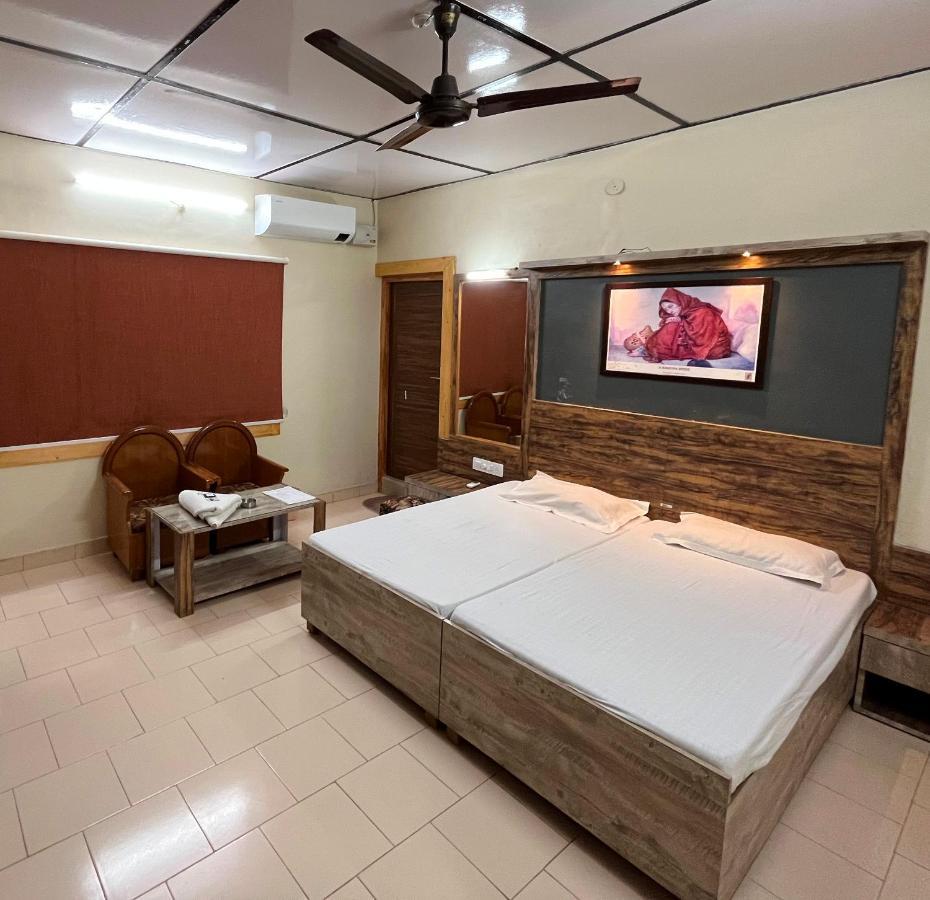 Pops Resort Palampur Bagian luar foto