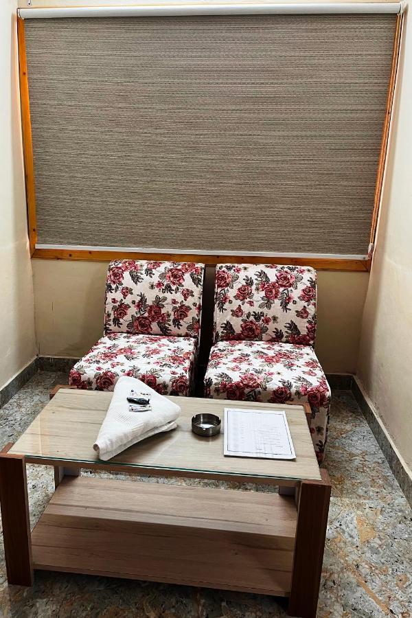 Pops Resort Palampur Bagian luar foto