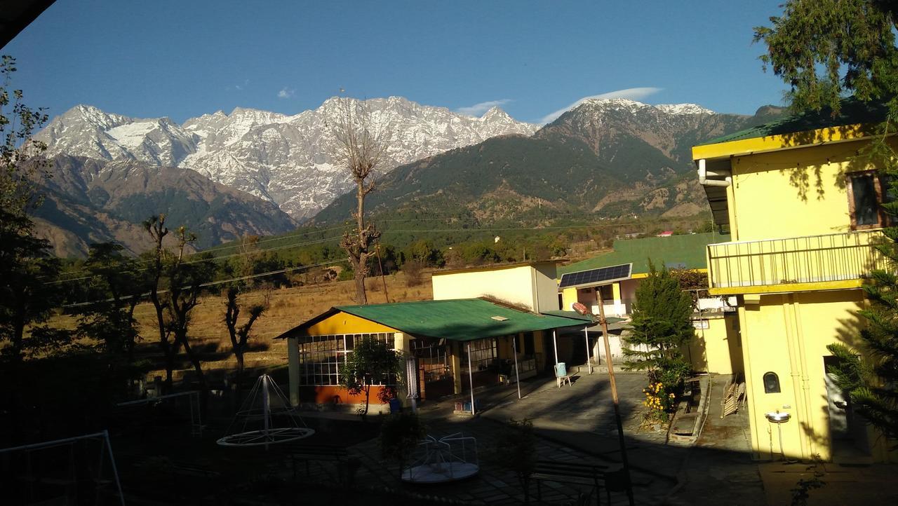 Pops Resort Palampur Bagian luar foto